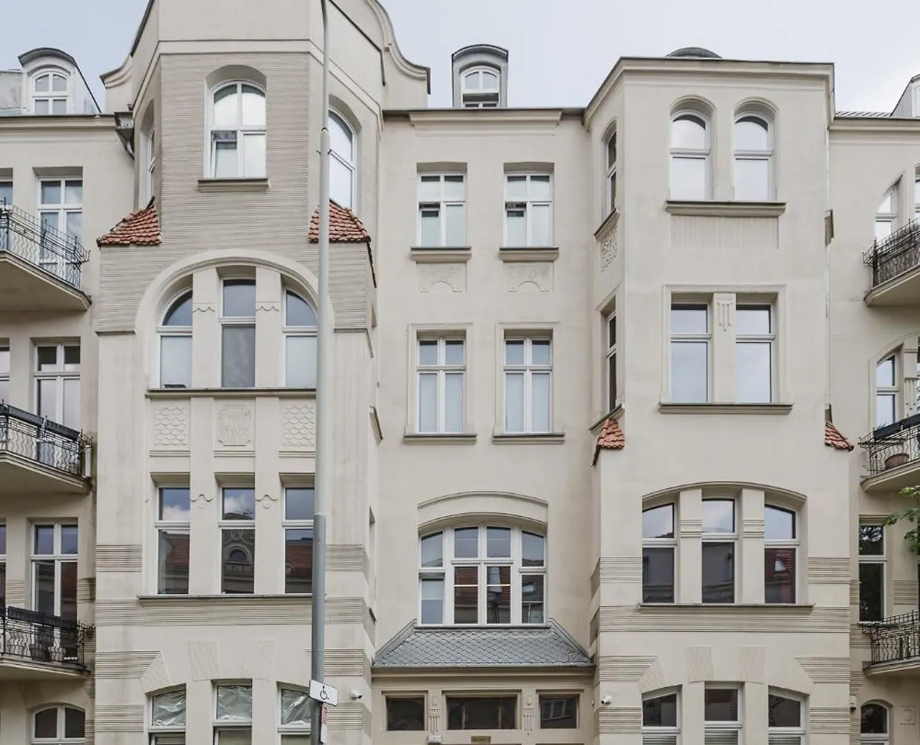 Wilson Park Loft Studio With Mezzanine By Bookinghost Poznań