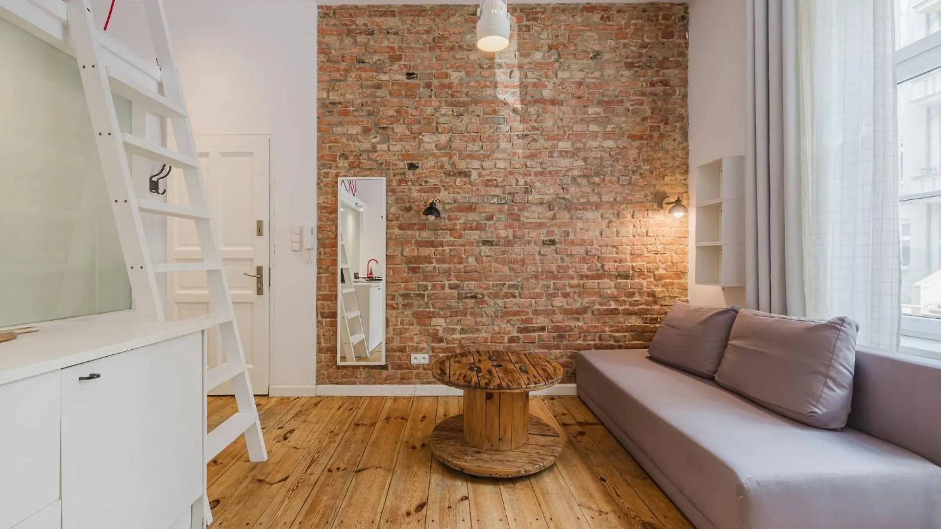 Wilson Park Loft Studio With Mezzanine By Bookinghost Poznań